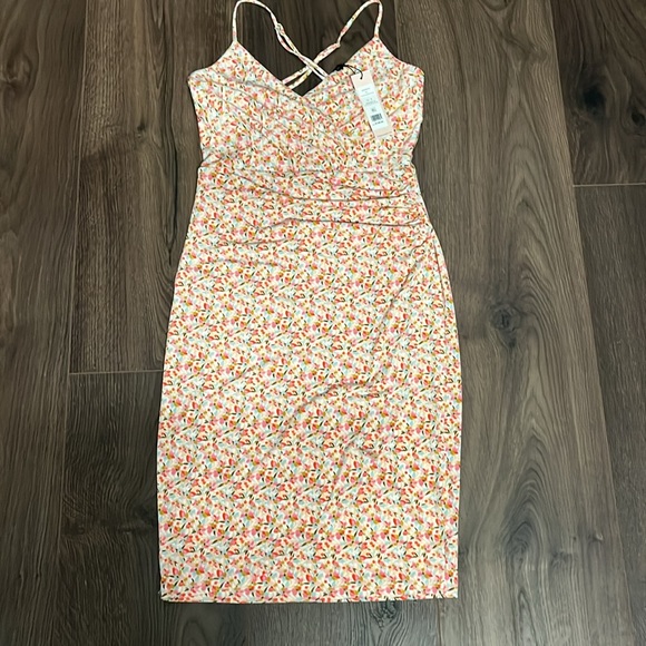 NWT 🌸 BCBGeneration 🌺 Floral Print Sleeveless Faux Wrap Mini Dress - size 4 - Picture 5 of 8